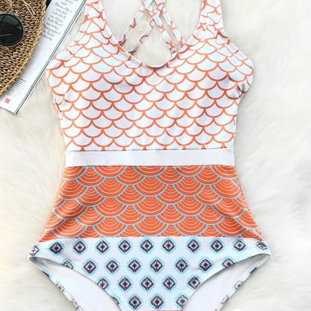 CUPSHE - Beautiful World Print One-piece Swimsuit